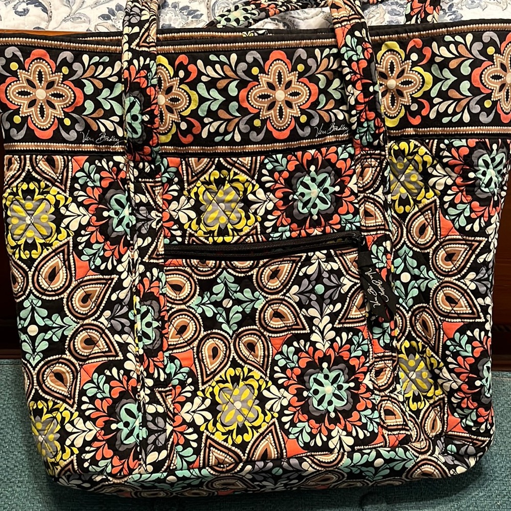 Vera Bradley tote bag